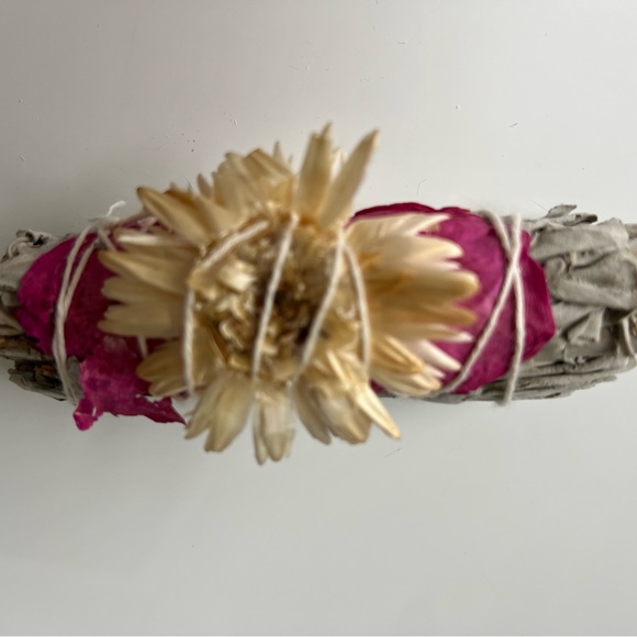 Sage & Crystal Gift Bundle - Picture 3 of 8